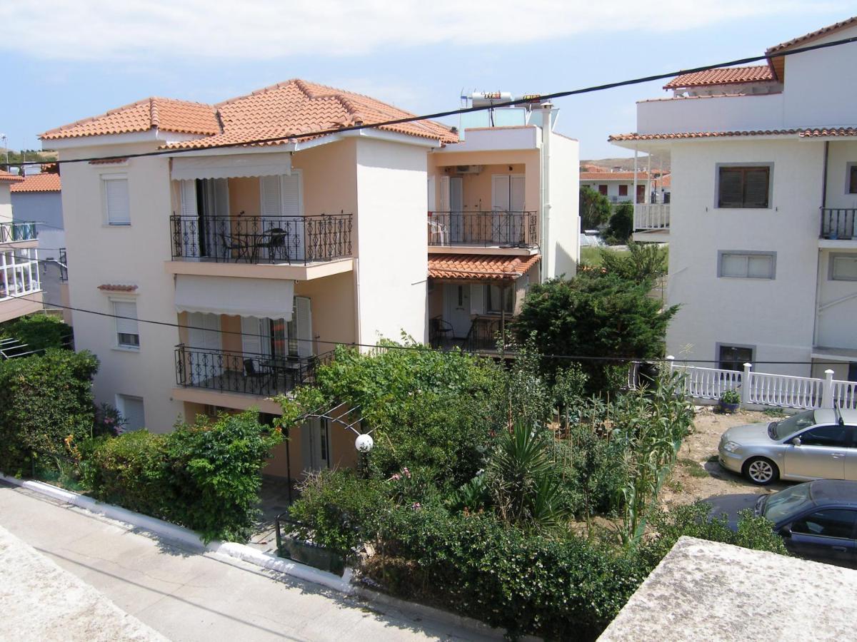 Efi Apartments Myrina Exterior foto